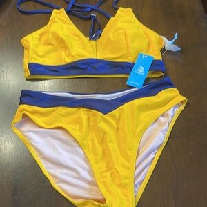 Cupshe Colorblock lace-up bikini top & classic bottom set, size medium.  NWT.